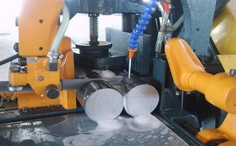 翁源卧式带锯床的送料方式有哪几种？